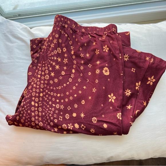 Novella Royale Janis Bottoms in Wine Haze (short inseam) - Picture 2 of 3